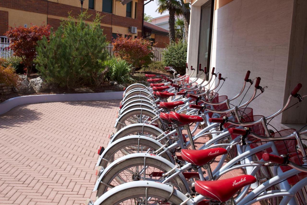 Grand Hotel Esplanada Bibione Exterior photo