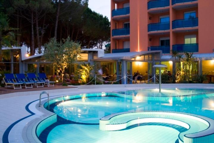 Grand Hotel Esplanada Bibione Exterior photo
